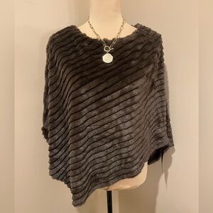 NWT Black Rivet Chocolate  Brown Ribbed Faux Fur Poncho, Med